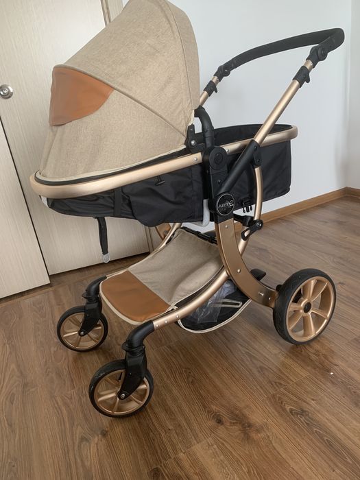 Коляска в отличном состоянии новая (один раз пользовались)