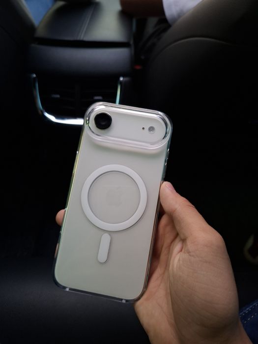 iPhone Air 17 Gold 256GB, 60 sikl LL/A
- IMEI 1 va IMEI2 ro’yxatdan o’