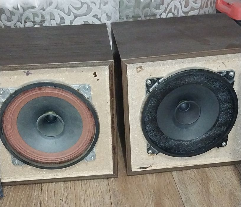 Продам колонки  10гдш