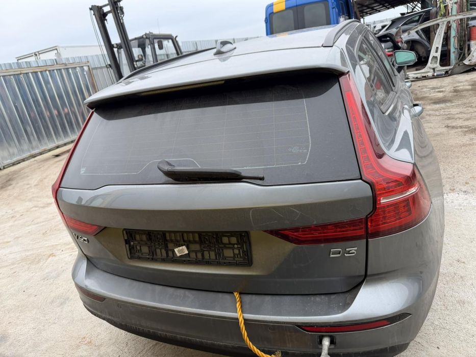 Volvo V60 D3 2.0d 2020г на части