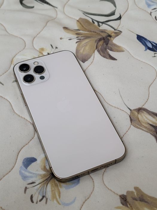 Продам Iphone 12 pro max