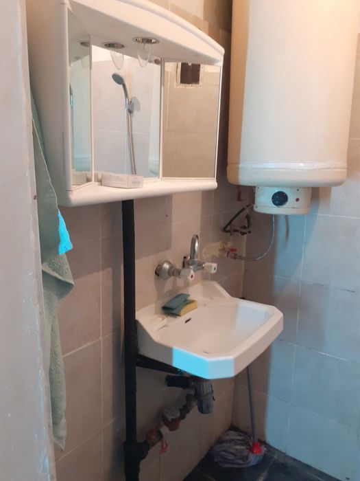 Дава се под наем Двустаен апартамент в Асеновград - 70 кв.м за 280.5 € - Снимка #7