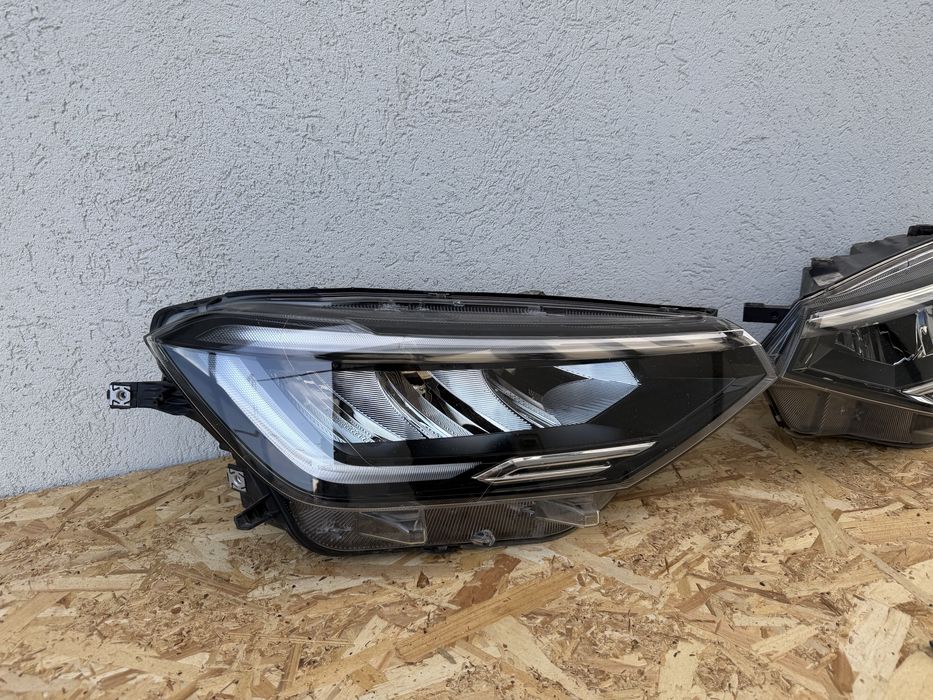 SET Far faruri stanga dreapta VW Taigo LED Originale Europa