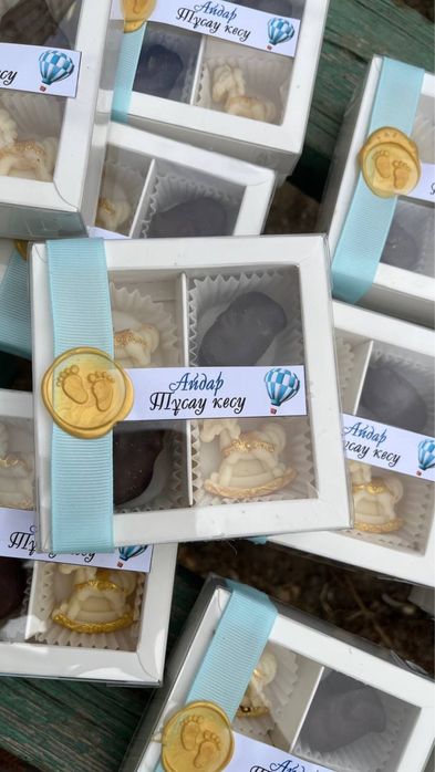 Тойбастар. Тойыңыздың сәнін келтірер әдемі әрі дәмді шоколадтар.