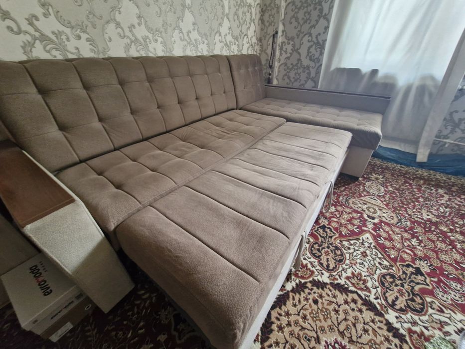 Уголок мебел 2.75метр