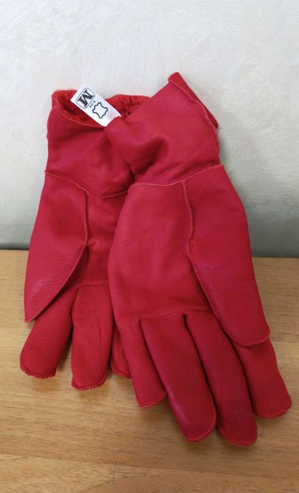 Кожени Ръкавици-Дамски