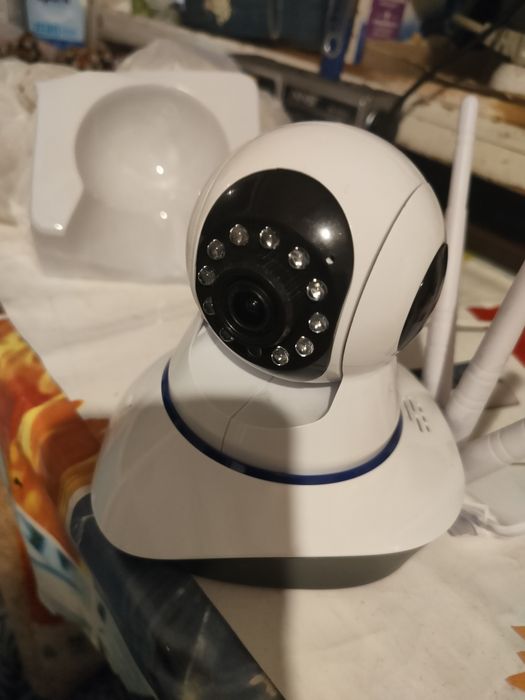 camera de supraveghere Wi-Fi