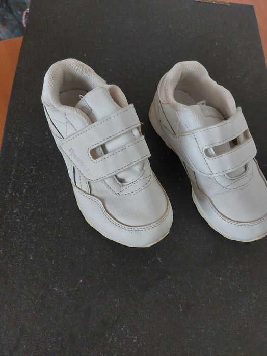 Adidasi Reebok marimea 26