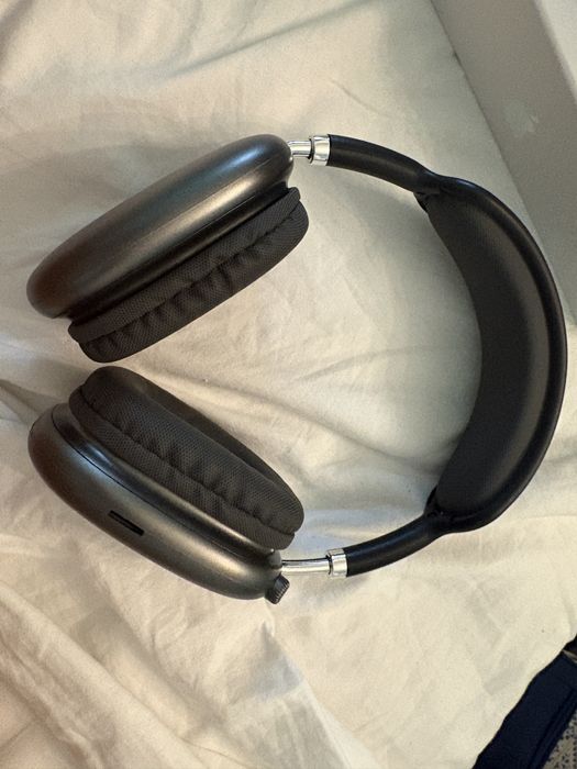 Airpods Max Apple