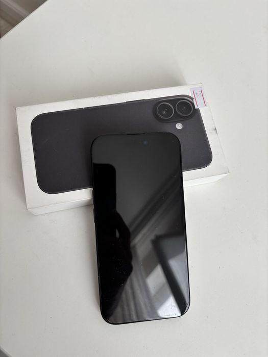Продам Iphone 16
