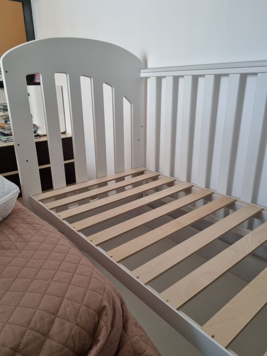 Pătuț bebe din lemn multifunctional Paula+ saltea cocos Mamo-Tato + accesorii