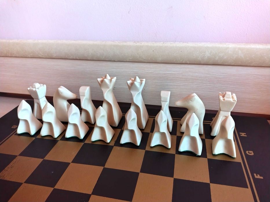 Интересен Стар Шах,Табла