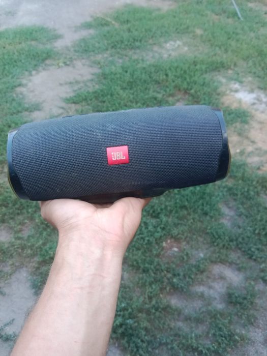 Продам колонку оригинал JBL