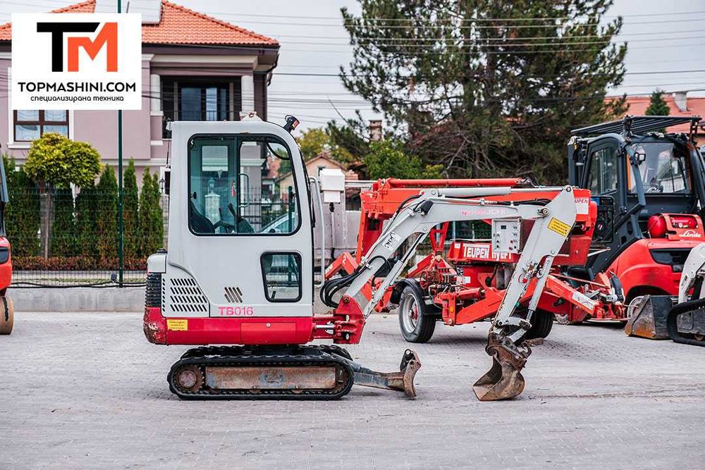 Мини багер Takeuchi TB016