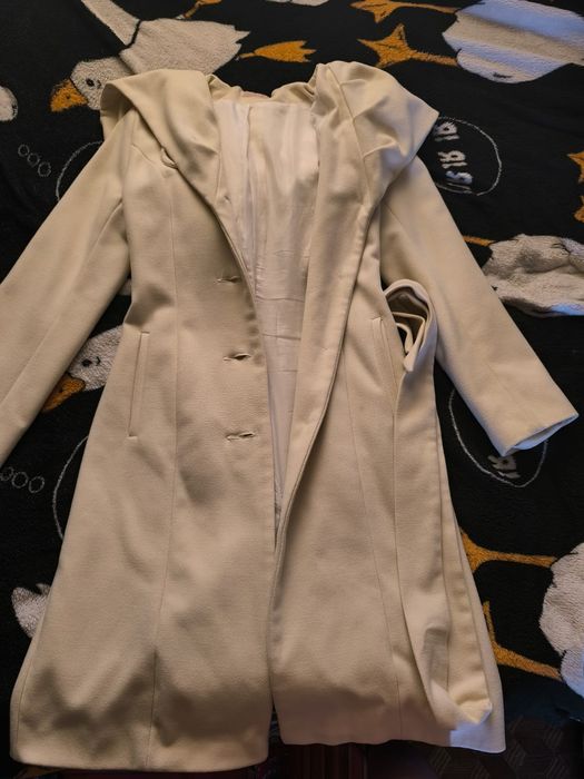 Продам пальто весна -осень