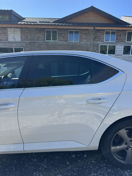 Usi stanga / Portiere stanga Skoda Superb 3, 2015-2023