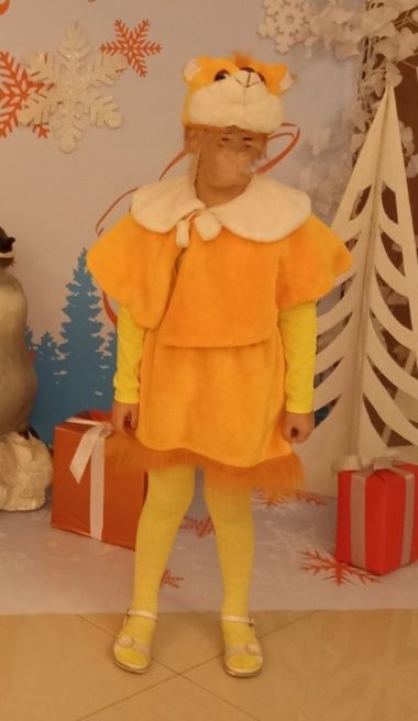 Продается новогодний костюм лисичка