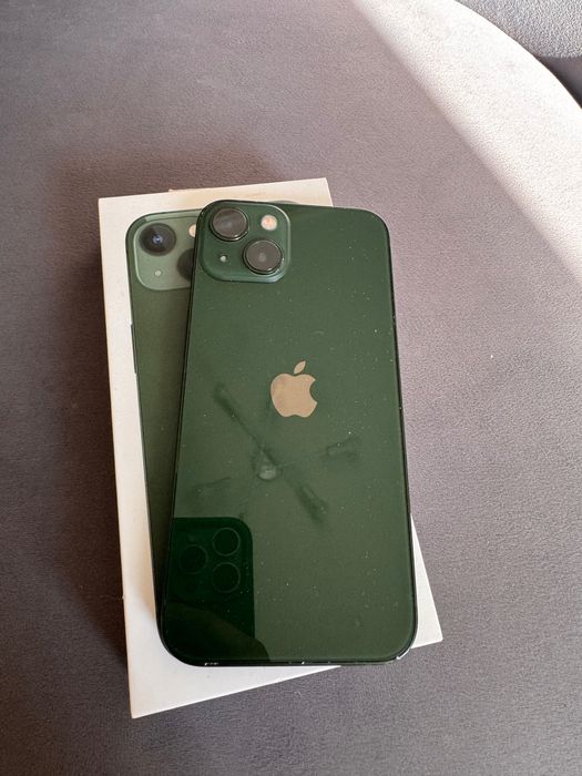 Продам iPhone 13 айфон 13
