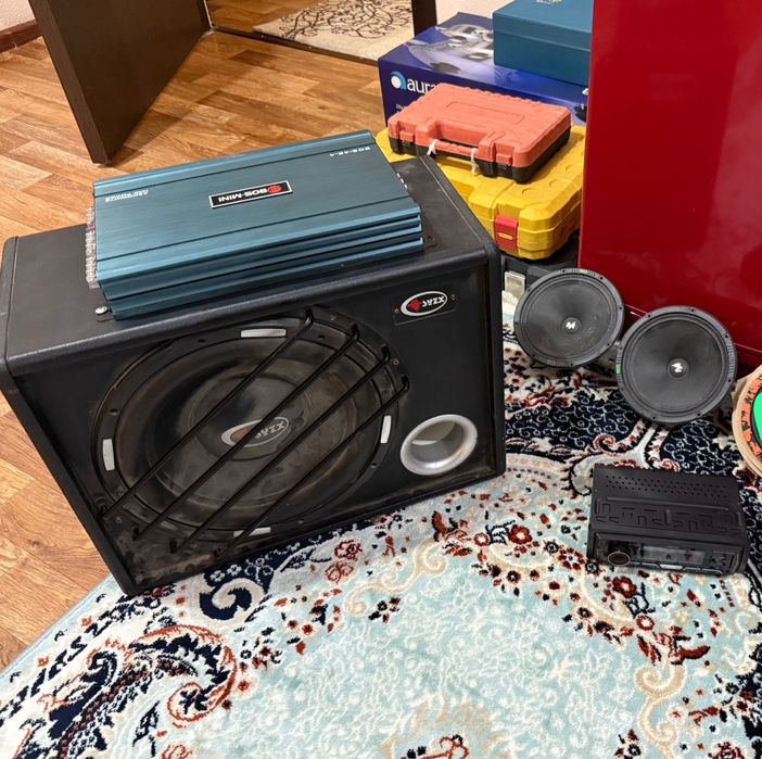 Усилитель Мафон и Пара колонок