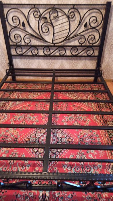 Кровать метал. Из профиля.