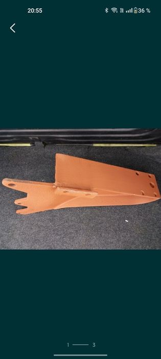 Vând suport de dreapta pentru cabina tractor U 650.