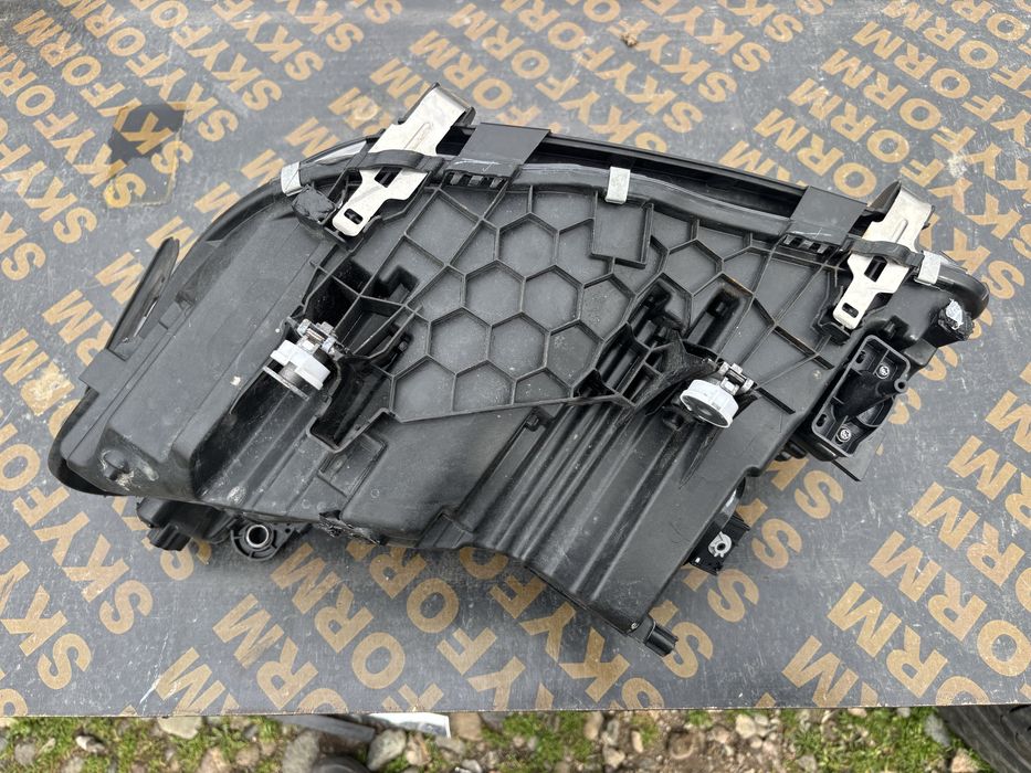 Фар БМВ Х3 Х4 Г01 Г02/BMW X3 X4 G01 G02