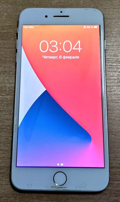 IPhone 8+  64 гб