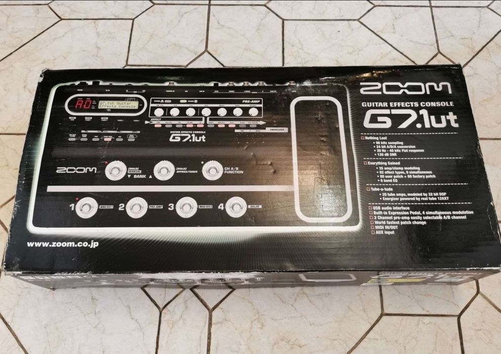 Гитарный ламповый мульти процессор zoom G7.1ut