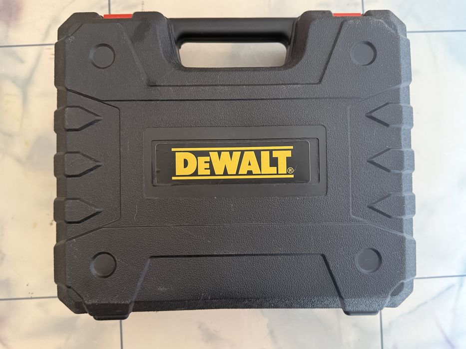 ПРОДАМ Шуруповёрт