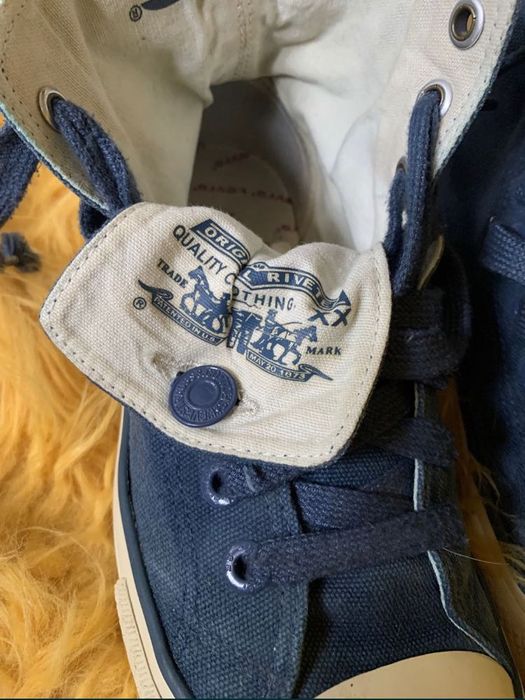 Дамски кецове”Levi’s”