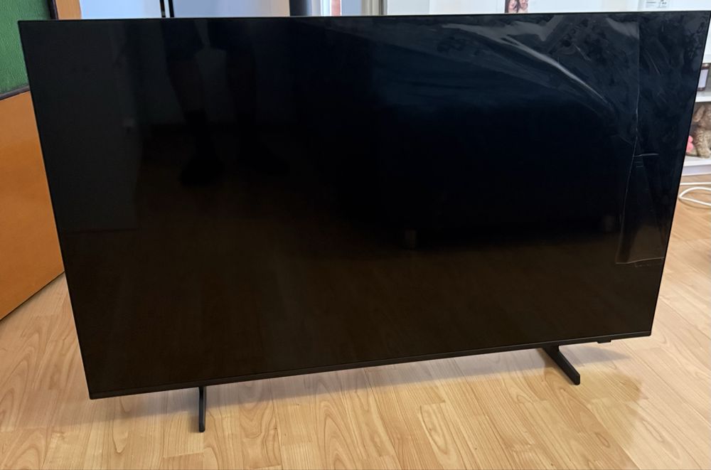 Vand Televizor Samsung Mini Led 2026(folie polarizator dezlipita in rest toate piesele perfect functionale)