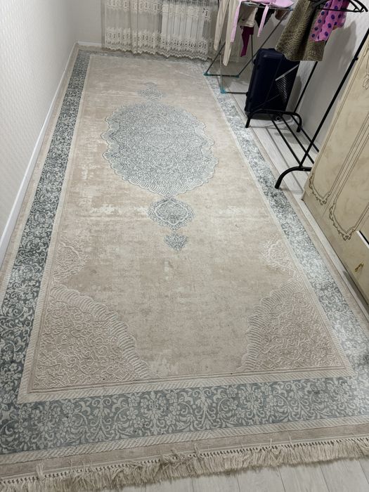 Продам ковер ,килем срочно 2*5 размер