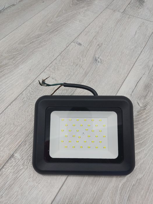 Прожектор освещения 220 LED