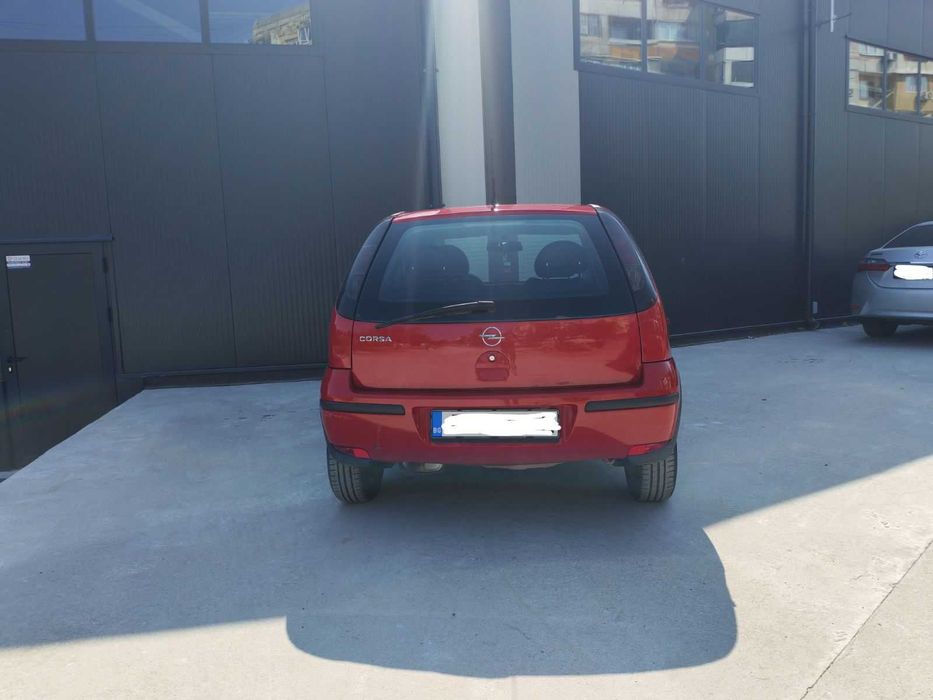 Автомобил Опел Корса