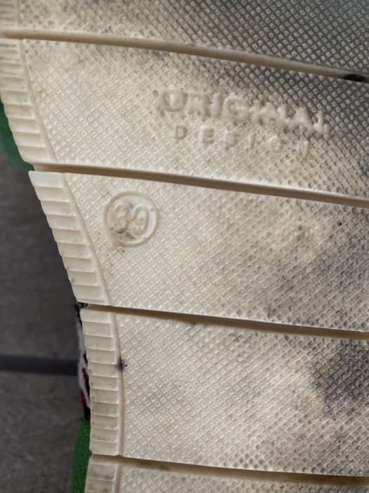 Papuci piele intoarsa cu material textil