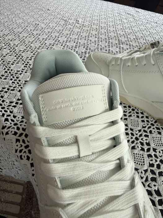 Off White Out Of Office - For Walking