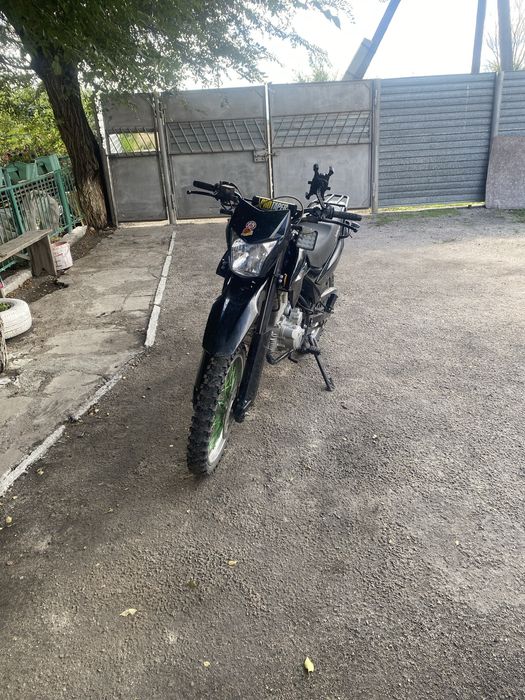 Мотоцкл яки 250 кубов