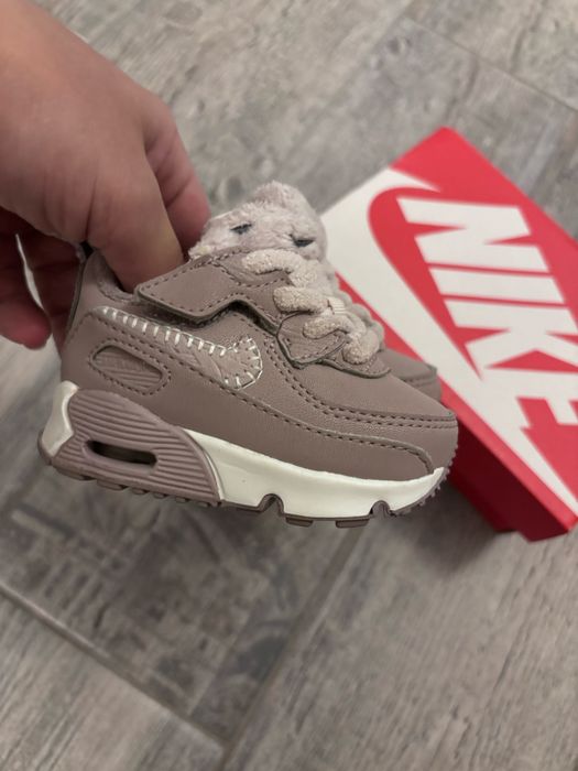 Бебешки маратонки Nike