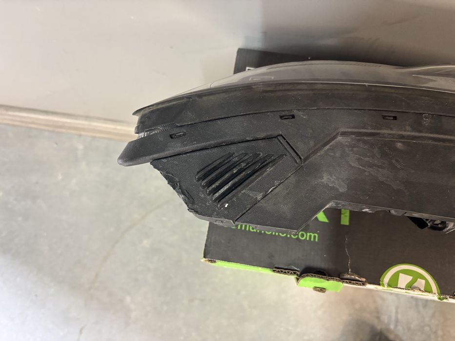 Hyundi kona дневна светлина