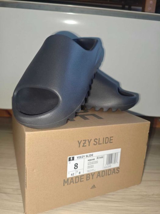 Yeezy slide Onyx (размер 40-41)