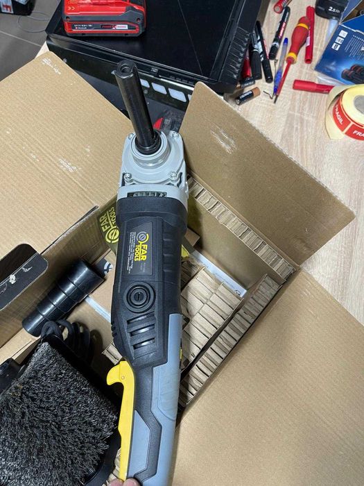 Masina de slefuit Fartools REX 120 pentru renovari exterioare, 1300 W, negru