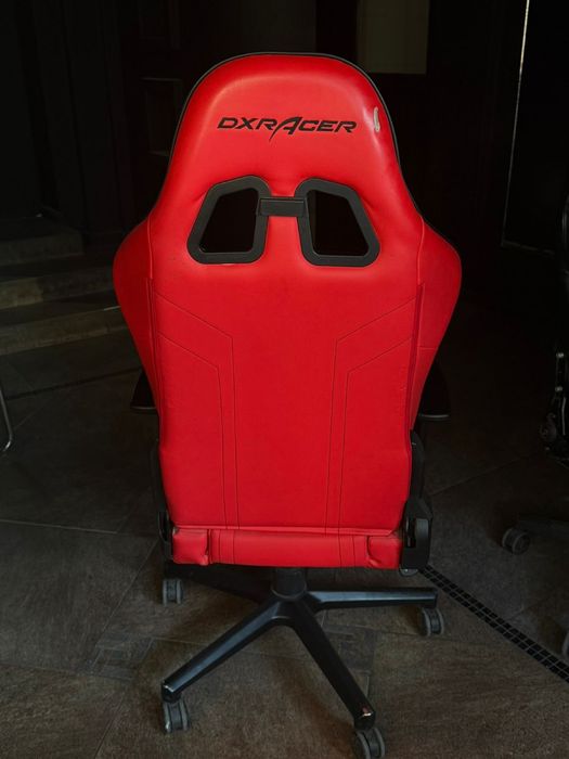 Геймерское кресло Dxracer