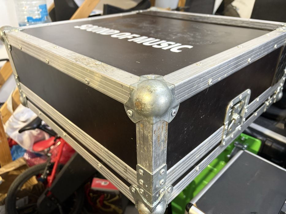Flight case Dj / case consola Dj