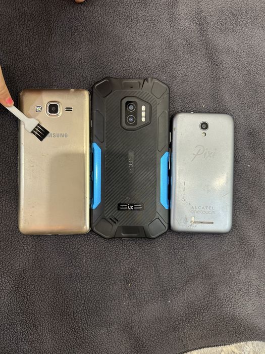 Продам старые телефоны