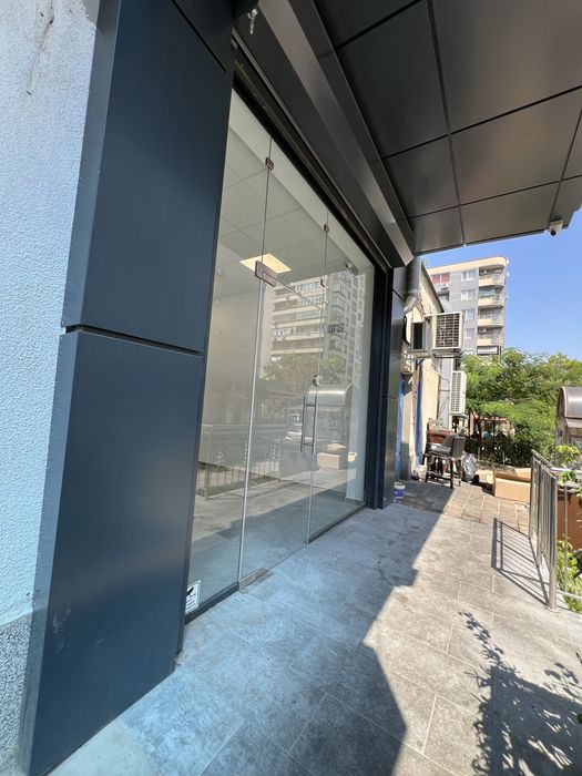 Дава се под наем Магазин в Русе, Център - 30 кв.м за 400 € - Снимка #10