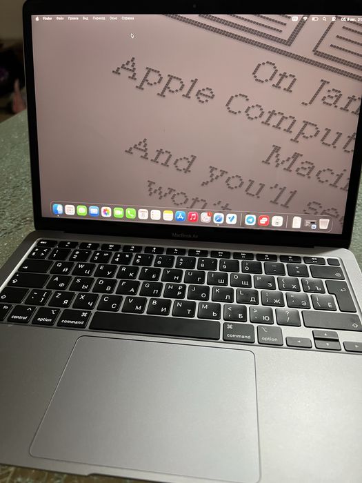 Macbook  Air M1/256 Gb