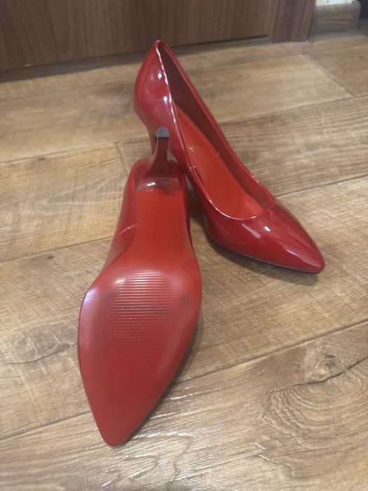 Туфли лодочки крассные