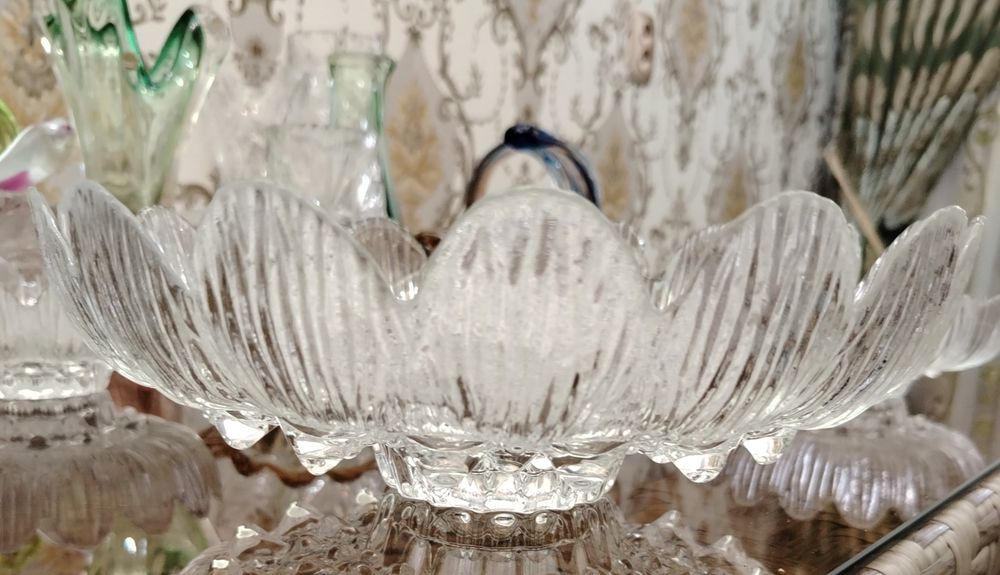 Недорого. Советский хрусталь, комплект из 8 ваз.