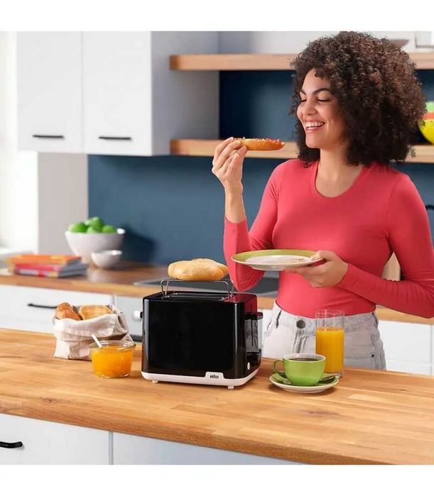Продаётся новый немецкий Тостер Braun HT1010