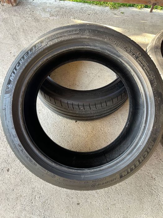 Michelin Pilot Sport 4 !